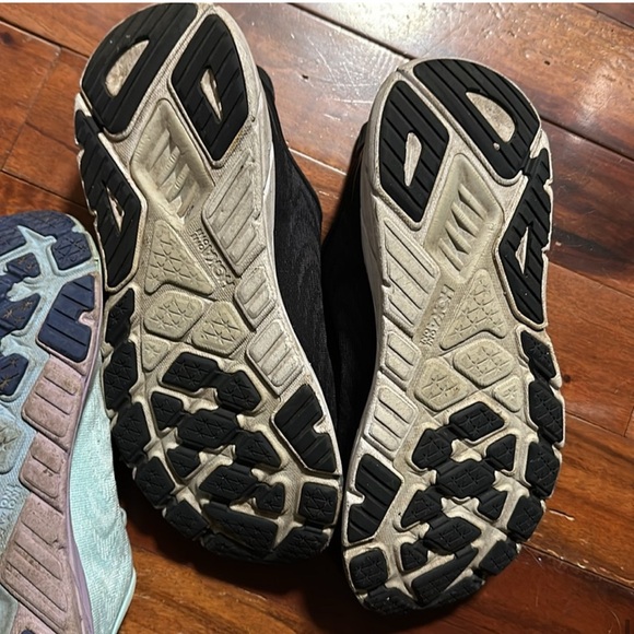 Hoka bundle - Picture 3 of 8